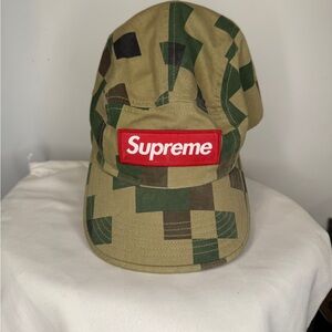 Supreme Camouflage Cap